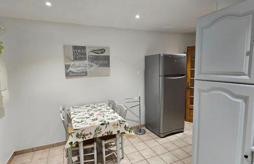 Gîte de charme 12 personnes près du Mans avec piscine chauffée - FR-1-410-381 - Photo 2