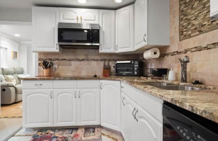 1880s Victorian Remodel - 1 2 block from downtown - Foto 16