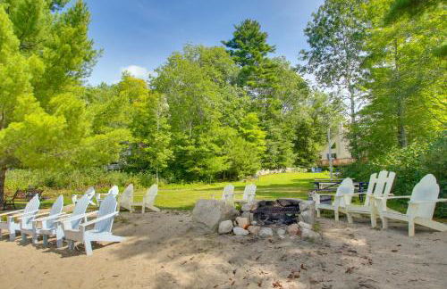 The Acres Panther Pond Cabin with Beach and Dock! - Foto 26