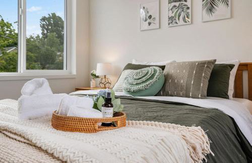 Perch - Urban Reflection 18 - Photo 29