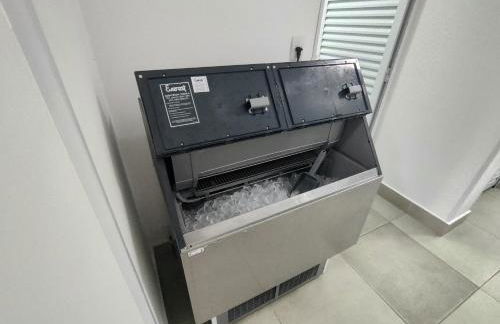 Apto Novo, Sofisticado e Aconchegante em Astúrias Guarujá - Foto 39