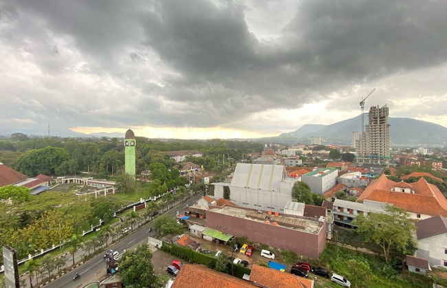 Best Price Studio Apartment at Harvard Jatinangor - Photo 18