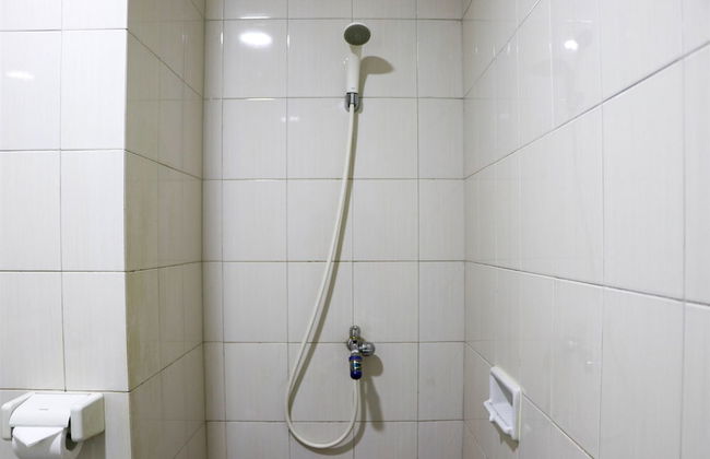 Minimalist And Warm 1Br Signature Park Grande Apartment - Photo 22