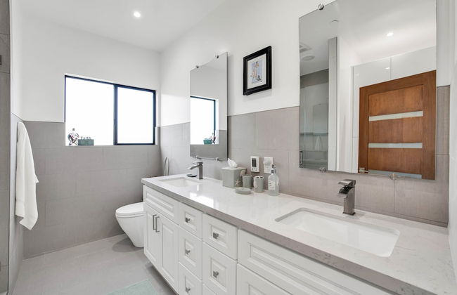 Wellesley by Avantstay 2 Miles to Beach - Photo 20