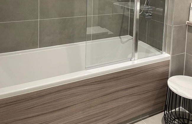 Brand New Stunning 2-bed Apartment in Dagenham - Foto 6