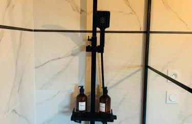 Fully renovated Chalet privatif suite romantique love balneo - Foto 14