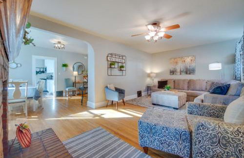 Charming Getaway, Walk to Windsor Lake and Downtown! - Foto 6