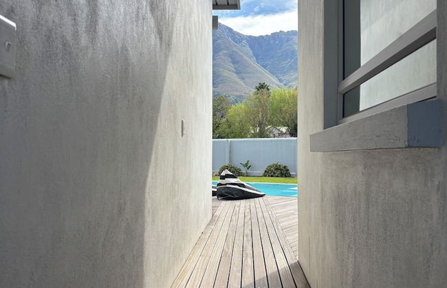 A Riverbed Guesthouse - Photo 43