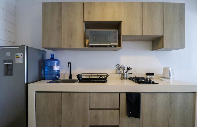 Fascinating 2BR With Spectacular Ocean View - Photo 3