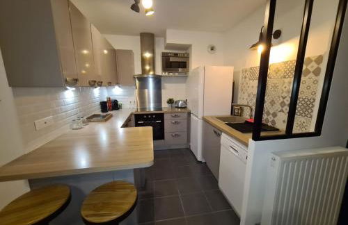 La Boheme- Free Parking-Paris-Disneyland-Easy Check-in- Netflix - Foto 4