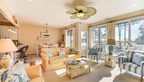 Walk to Beach: Home w/ Pool Access in White Stone - Photo 4