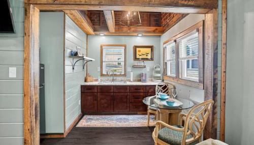 Stylish Retro Stay, Columbia House Unit D apts - Foto 4