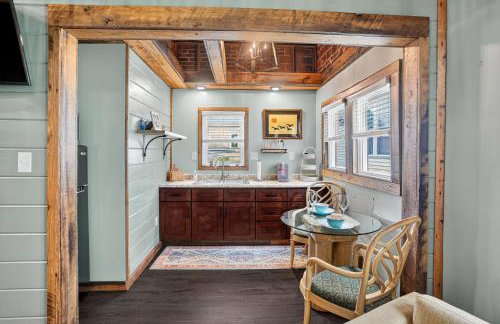 Stylish Retro Stay, Columbia House Unit D apts - Foto 4