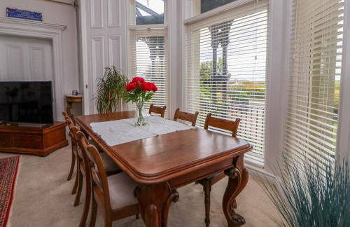 Ismay Lounge Apartment- Titanic Interest - Foto 13