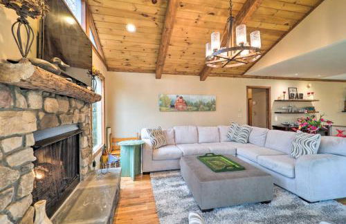 Pool and Lake Access Mtn-View Cottage in Newland - Foto 12