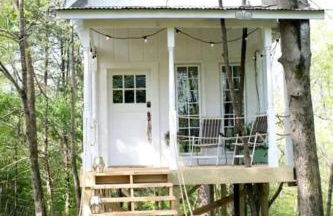 Beautiful Tree House for a Romantic Getaway on a Farm near Chattanooga Valley, Georgia - Foto 18