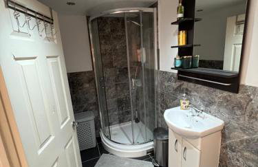 Mezzanine Studio Flat in Putney - Foto 7