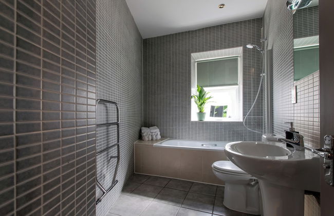 Round House Apartments - Photo 45