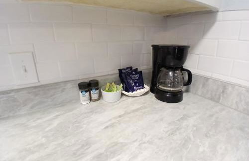 Starfish - Spacious By River 1.3 Mi to Beach 1 Bd 1 Bth Kit - Photo 15