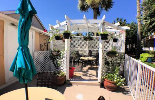 Sandpiper Stay - Pool, Near Beach & Seawall! - Foto 26