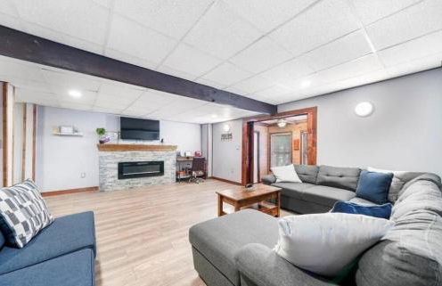 Peaceful 4 Bedroom Home located near Lake - Foto 1