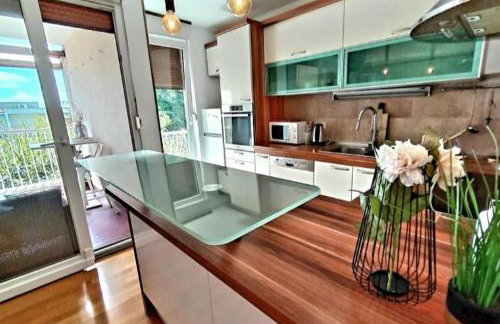 Beautiful Apartment, Beach by foot - Photo 25