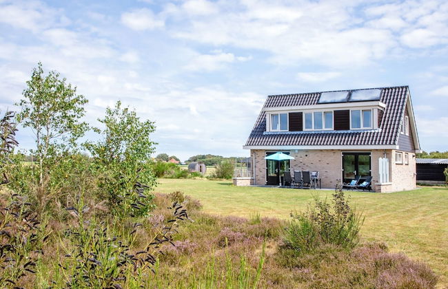 Stylish Texel Escape With Spa - Foto 37