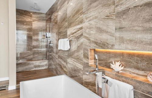 Best Bayfront View New construction w pool - Foto 49