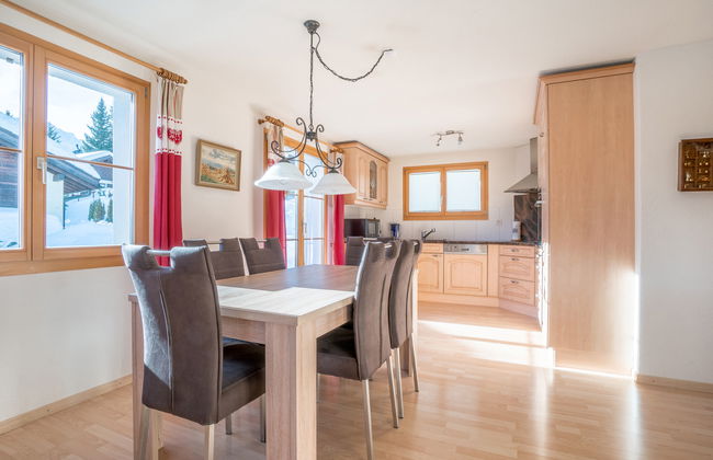 2 bedroom Apartment in Surses with garden and terrace - Photo 4