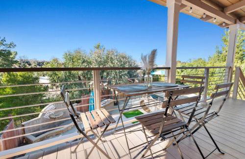 Majestic 5BR Villa with Guesthouse, Pool & Spa - Foto 18