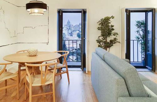 Great Flat & View in Historic Porto by LovelyStay - Photo 1