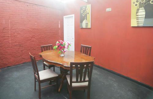 CHEADLE HOUSE HOLIDAYS - Foto 4