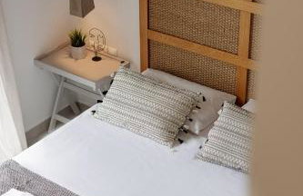 Carob Villas, an Eco-Friendly Hideaway - Photo 22