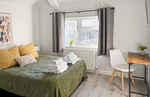 Family Holiday Home With Hot Tub & Sauna Sleeps 8 - Foto 56