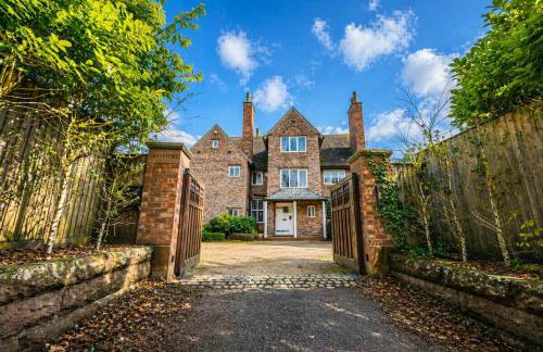 The GreyStoke Mansion With Private Grounds - Foto 1