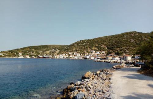 Trikeri pleasant stay - Photo 23