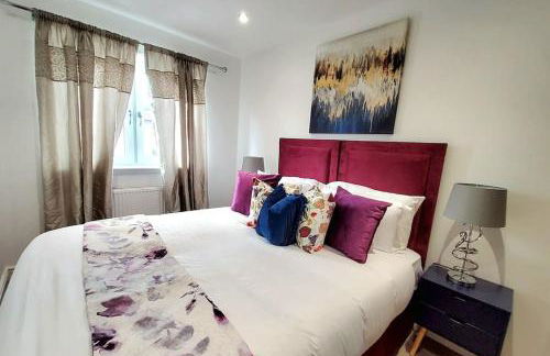 Three Bedrooms House By Sensational Stay Short Lets & Serviced Accommodation With Free Parking & Wi-fi - Foto 10