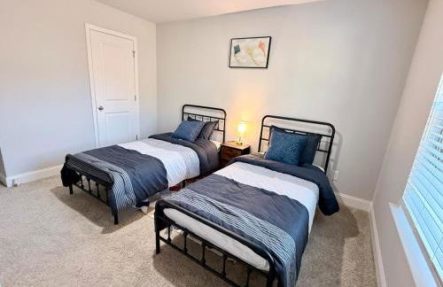 Luxury 5 Bedroom 4 bath open kitchen living room - Foto 26