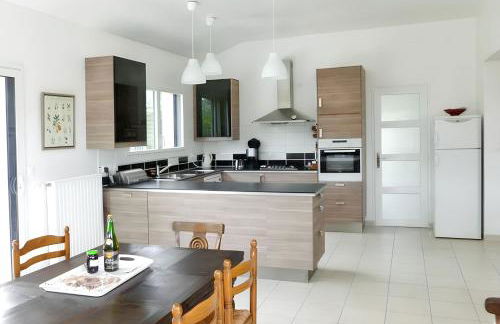 Maison charmante à Plougasnou + Vue mer - Photo 4