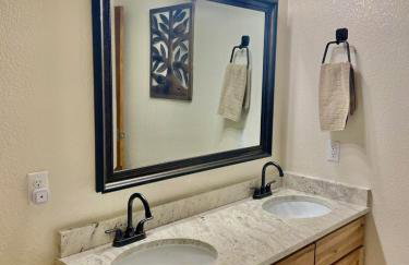 2 BR Basecamp Bliss at Kicking Horse Near Ski Hill - Foto 23