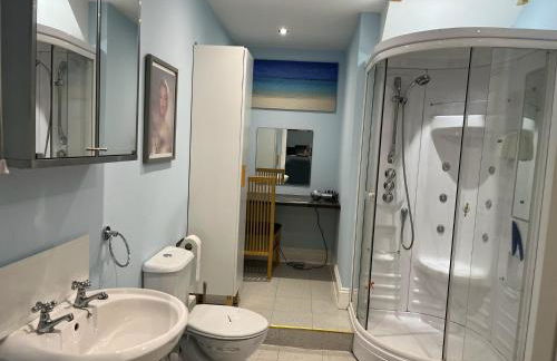 Blaydonburn - Sleeps 4,5 - Parking - Hottub - Yard - Foto 34