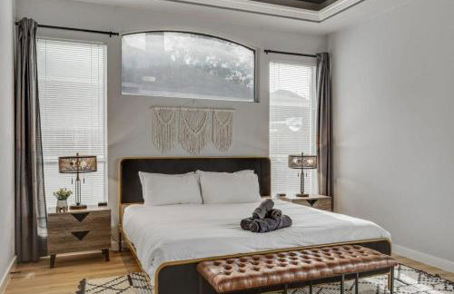 Stylish Spacious Convenient - 6-BD 2 5-BA + Pool - Foto 22