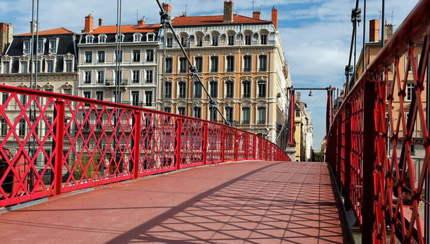 Explora Lyon en 60 minutos con un local - Foto 4