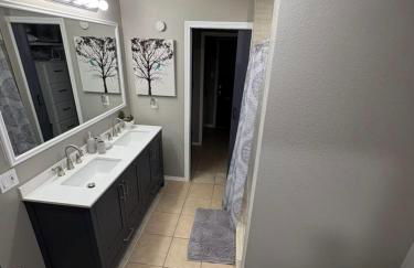 3 BR 3 Bath Airport SpaceX LNG WashDry Private Yard Deck Pets - Foto 26