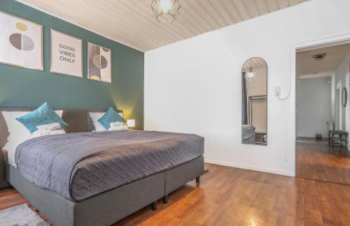 cruwzo I Modern Centrally Located Apartment with Parking Modern Centrally Located Apartment with Parking - Photo 18