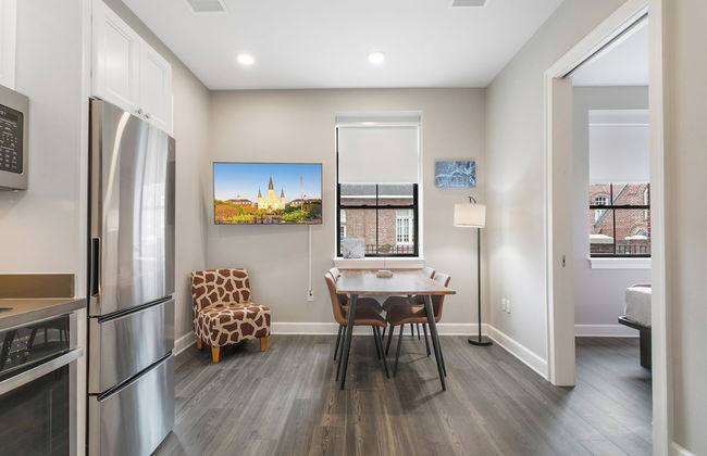 Bywater Suite Hotel - Photo 52