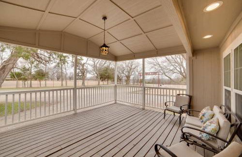 Steps to WES Arena Pet-Friendly Cabin with Deck! - Photo 23