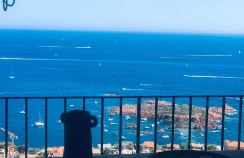 Belle Villa VUE MER EXCEPTIONNELLE PISCINE PRIVÉE 3 mn PLAGES et CALANQUES - Foto 11