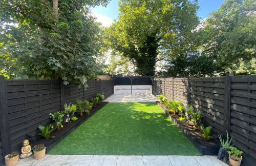 Stunning Open Plan 3 Bedroom House - Photo 7