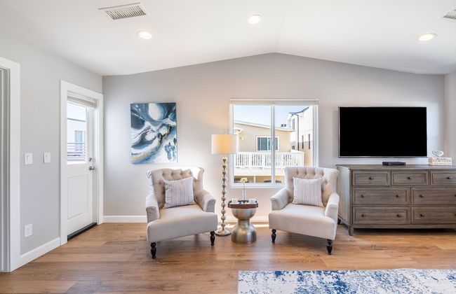 Ocean Breeze Buyout by Avantstay Steps to Beach - Photo 27